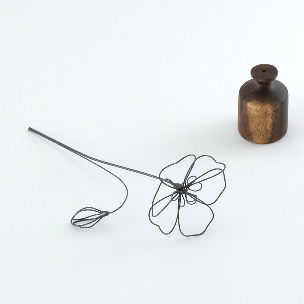 ワイヤーアートのポピー(ゴールド/グレイ2色)