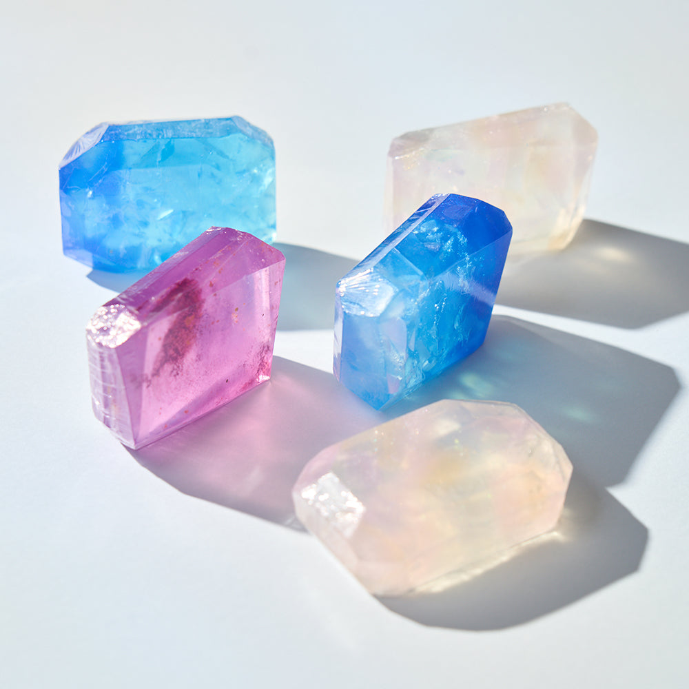 宝石のように輝く石鹸 e.tréma. × 森石鹼 2026 新色ギフトセット – 緑葉風