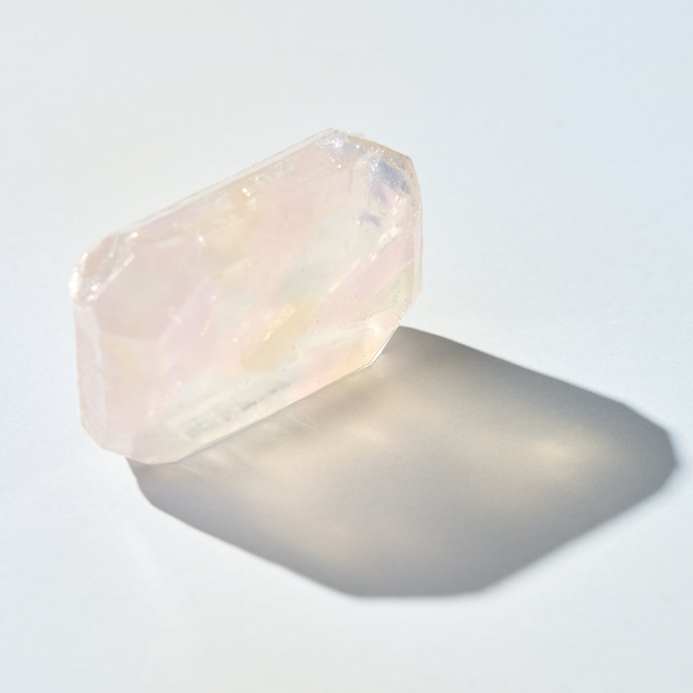 宝石のように輝く石鹸　e.tréma. × 森石鹼　2026 新色ギフトセット