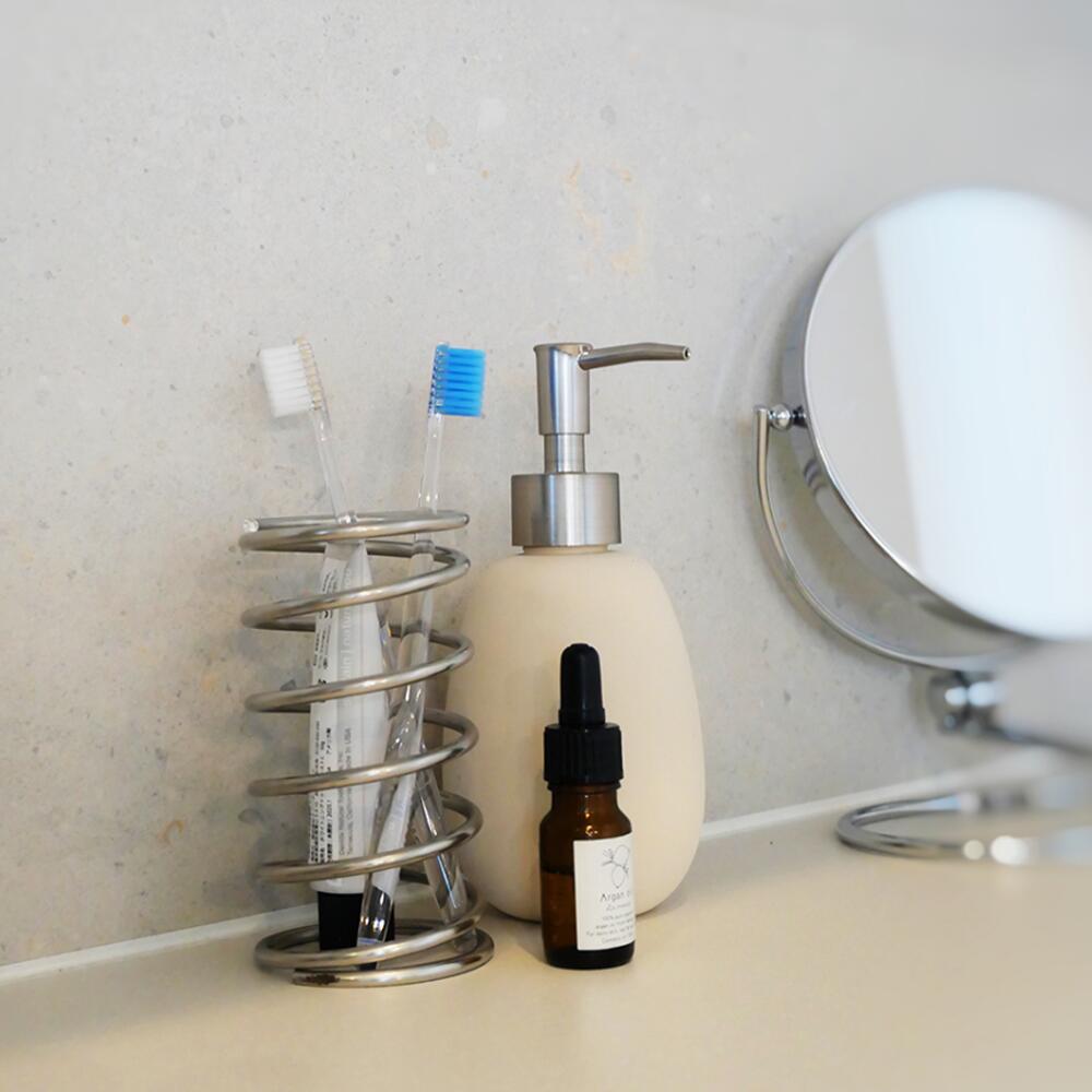 スプリングホルダー