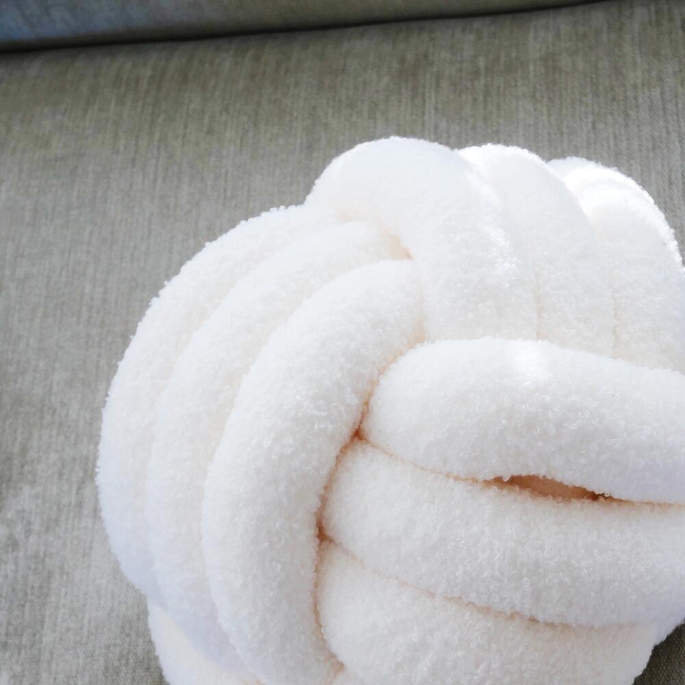 もちもちノットクッション ボール