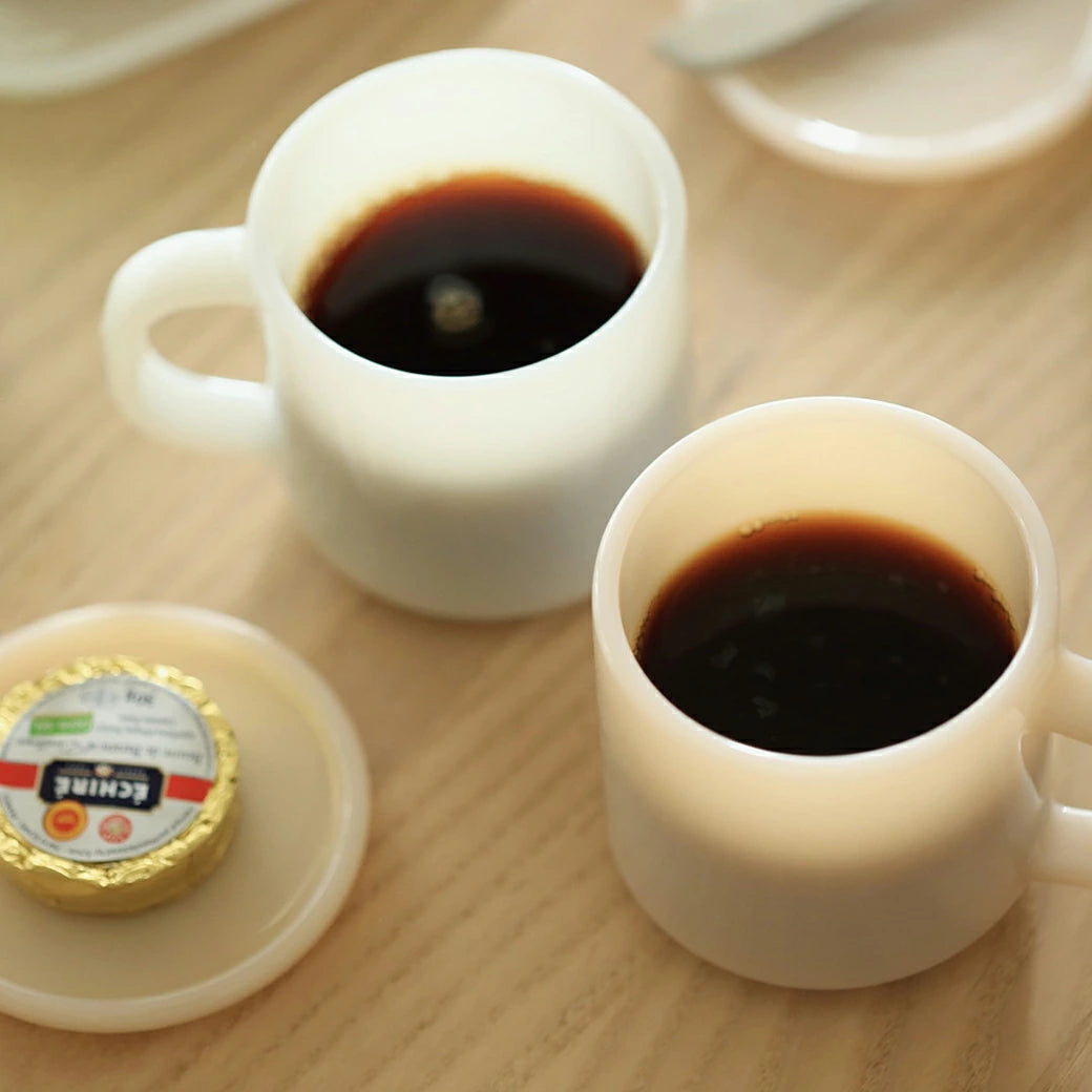 Milk Glass mug cup/2pcs